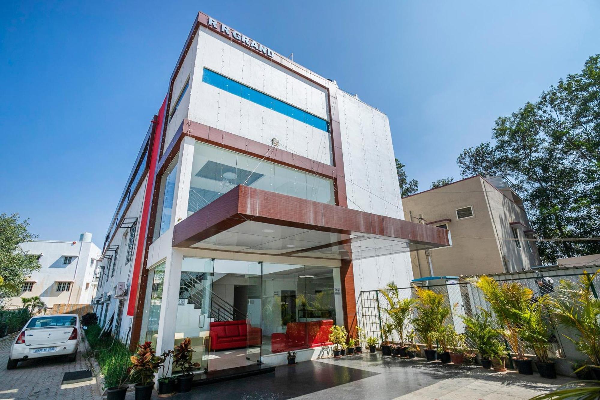 Hotel Collection O Cosmopolitan Devanahalli Exterior foto